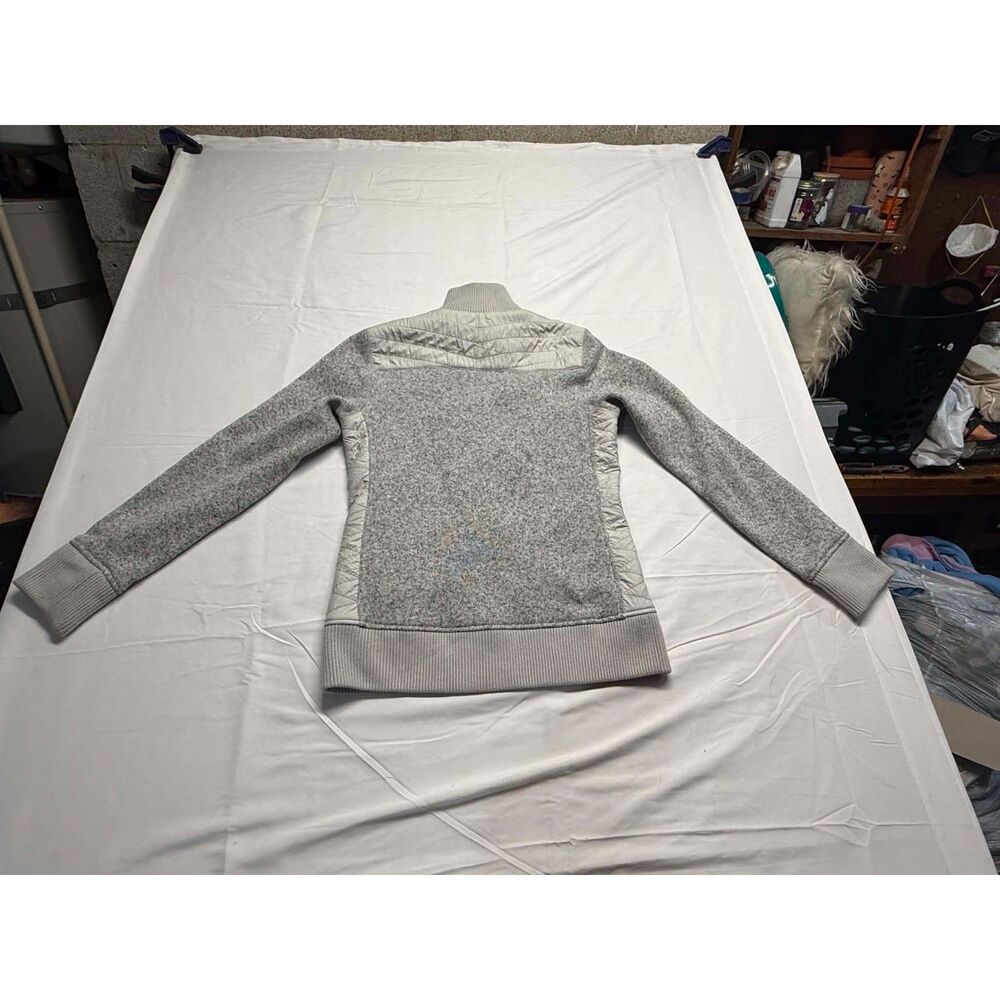 Marmof Womans size Medium comfy jacket
